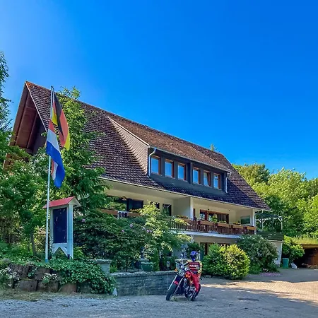 Bed & Breakfast Walhalja 4*